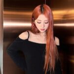 Huh Yun-jin Instagram - honk honk 🔴