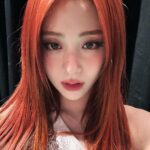 Huh Yun-jin Instagram - honk honk 🔴
