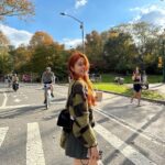 Huh Yun-jin Instagram – walk in the parkk