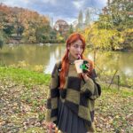 Huh Yun-jin Instagram - walk in the parkk