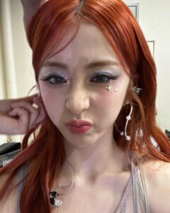 Huh Yun-jin Instagram - 허메이드