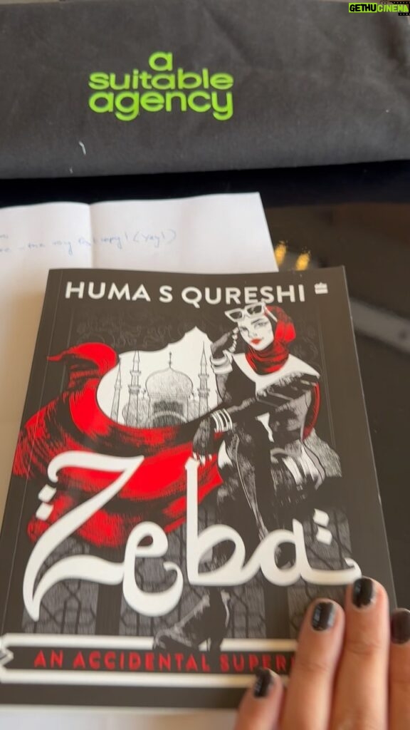 Huma Qureshi Instagram - As I touched down in Delhi .. there was a very veryyyyy special surprise!! The first copy of Zeba is here !!!! Thank u @hemali.sodhi @asuitableagency for my first copy of Zeba 🤍 and @harpercollinsin .. #happy #excited #new #author Book out Dec 2nd