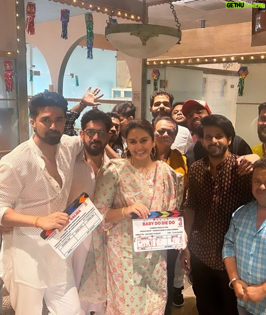 Huma Qureshi Instagram - Our first Diwali Pooja in our @elemen3entertainment Office 🪔 #blessed #festive #diwali #grateful @saqibsaleem