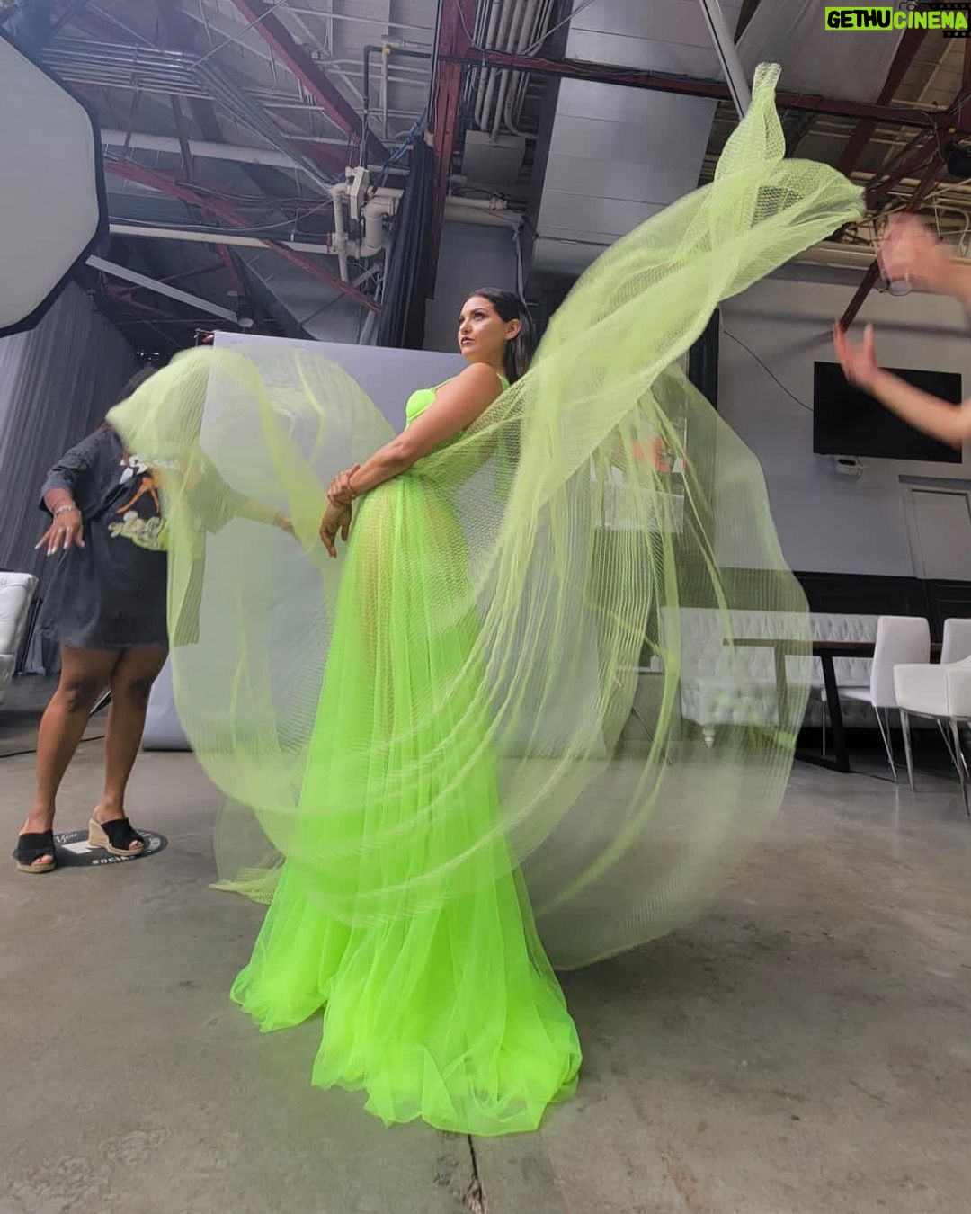 Humberly Gonzalez Instagram - Influencer Issue 2022 Cover Story released in @stylecruze 💚 Editorial: Escape to Inspiration . . . Creative Director + Lead Stylist @basilwaris Art Director @jasoncameron1 Photographer @georgiaesporlas Hair + Makeup @yamima Retoucher @shehrozbadar.official Stylist @styledbypinalsurana Assistant Stylist @roxsanabernal Designers @rvng.couture Jewelry @preciousbymaira Managed by @torontofashionacademy Los Angeles, California