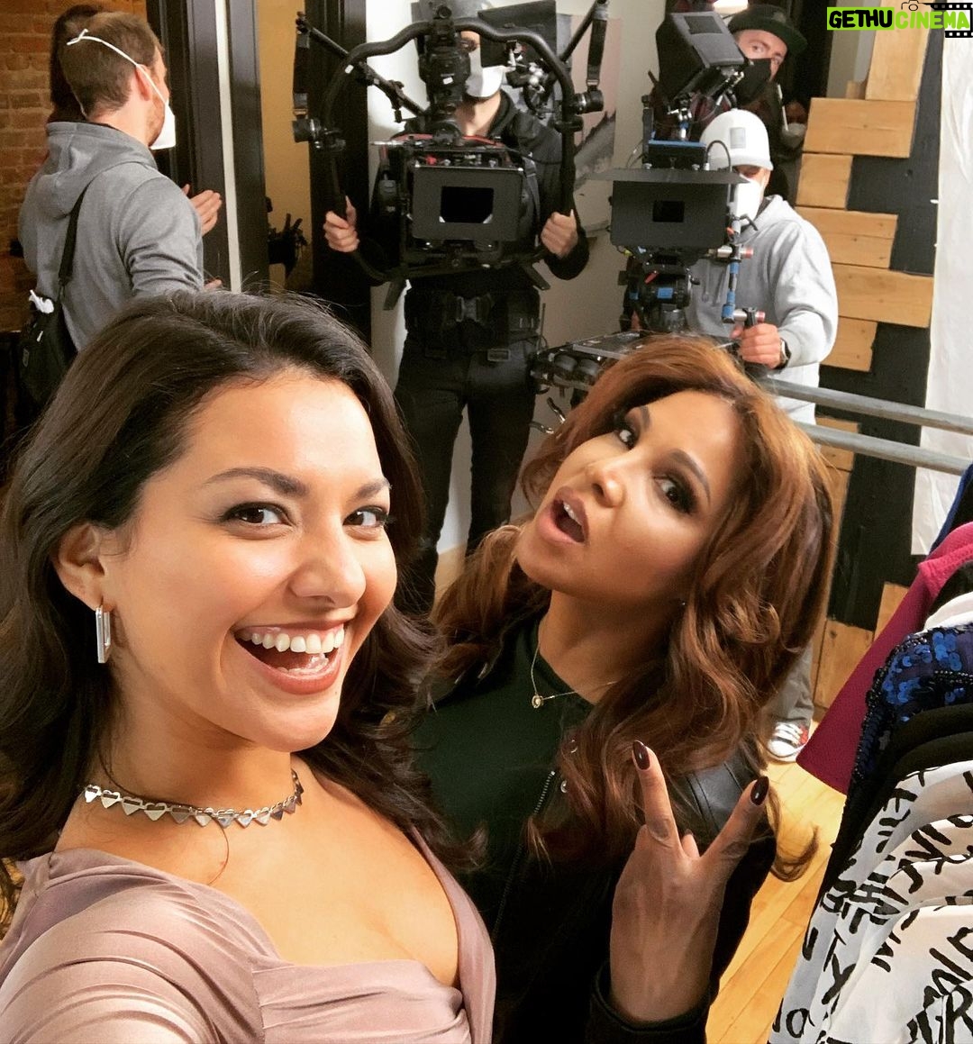 Humberly Gonzalez Instagram - Movie 2 photo dump 📚🔪👀💀🤍 “Fallen Angels Murder Club: Heroes and Fellons” tonight at 8/7c on @lifetimetv