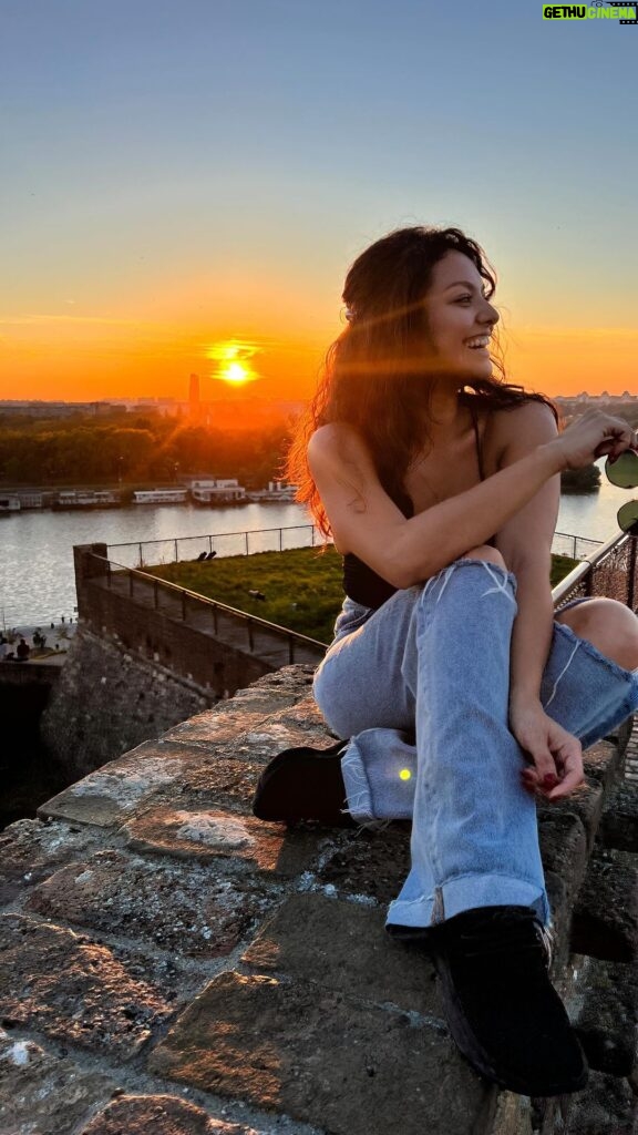 Humberly Gonzalez Instagram - There is something so magical about watching golden hour I am reminded there is beauty in endings knowing the sun will rise again at dawn 🌅 . . . #Sunset #GoldenHour #Belgrade #Serbia #Beograd #SunsetLovers #Adventure #Europe #Beautiful #Grateful Belgrade, Serbia