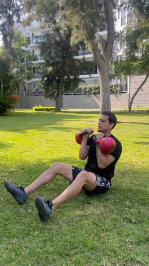 Humberto Bandenay Instagram - Calma , ya está por llegar nuestro turno 🙏🇵🇪
#iridiumsportsagency #peru #thekingisback #2023 #150 #renzitobanchero #conditioning  #dtc #violenciafina #teambandenay🔥 

Preparación física con @bancherorenzo 🔥