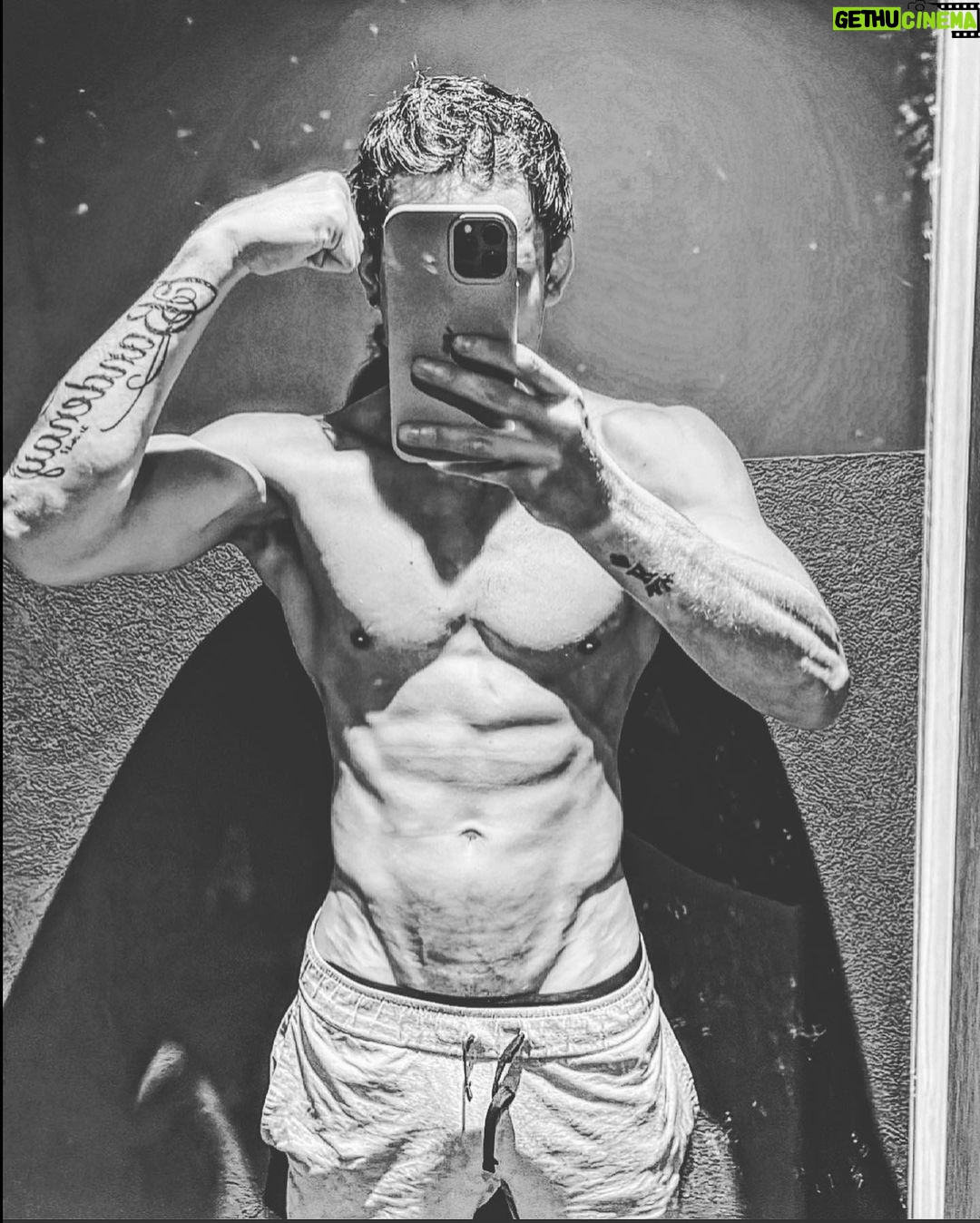 Humberto Bandenay - 535 Likes - Never a victim , forever a fighter 👊🏼
#thekingisback #ufc #teambandenay🔥 #abs #perú #dream #vamos #aiuda
