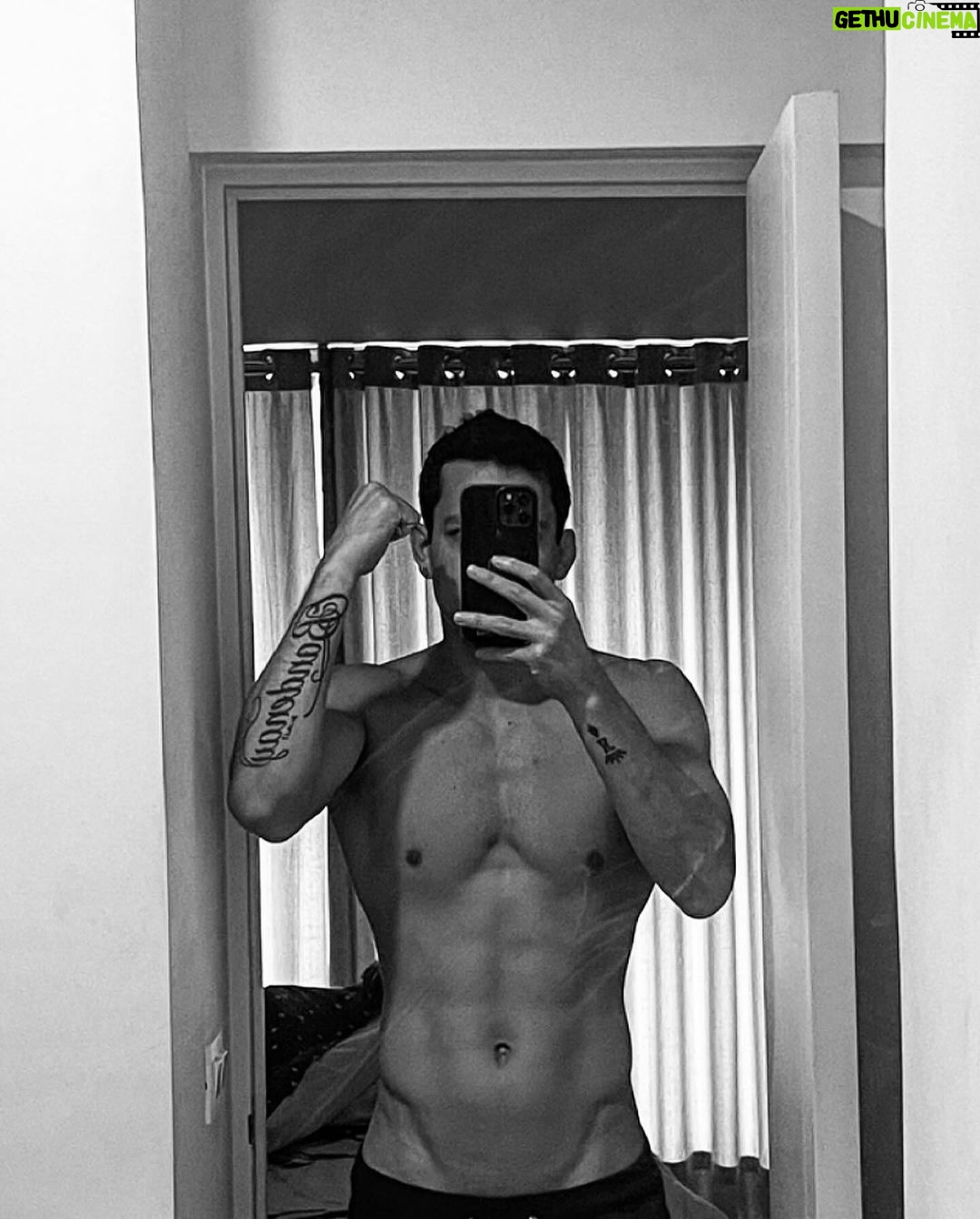 Humberto Bandenay Instagram - I'm on weight, I'm stronger, I'm ready! @iridiumsportsagency 🇵🇪
