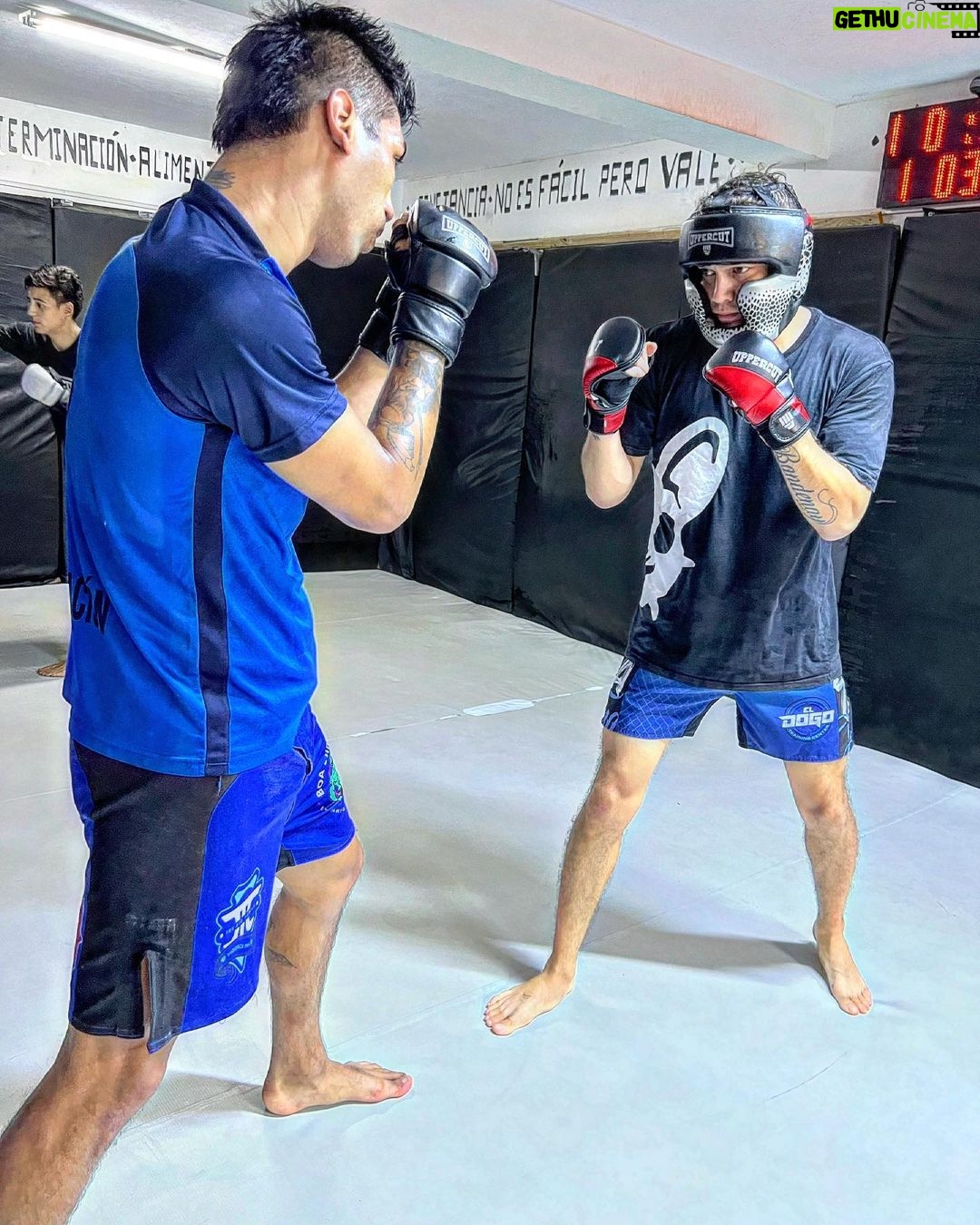 Humberto Bandenay Instagram - No necesito que nadie me recuerde lo difícil , improbable o peligroso que es mi sueño . Sé lo que está en juego . Y voy a seguir persiguiéndolo porque la alternativa a no hacerlo es demasiado dolorosa . Team @uppercut.pe 📸 : @yosolosoybeto
