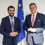 Humza Yousaf Instagram - 🏴󠁧󠁢󠁳󠁣󠁴󠁿 🇪🇺 With our vast renewable resources, Scotland is well placed to help Europe achieve its net zero targets and support energy security. In a meeting at #COP28 with @maros.sefcovic, @europeancommission Vice-President, I set out Scotland's ambition to work with the EU to tackle the climate emergency. Dubai, United Arab Emirates