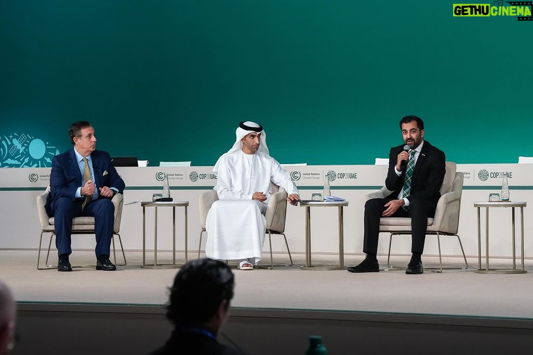 Humza Yousaf Instagram - At 🌍 #COP28 I took part in a @unclimatechange panel on building resilient and sustainable supply chains. 🏴 @scotgov is investing £500 million to anchor a new offshore wind supply chain in Scotland. To cut emissions, create green jobs and send a message to investors that Scotland means business. Dubai, United Arab Emirates