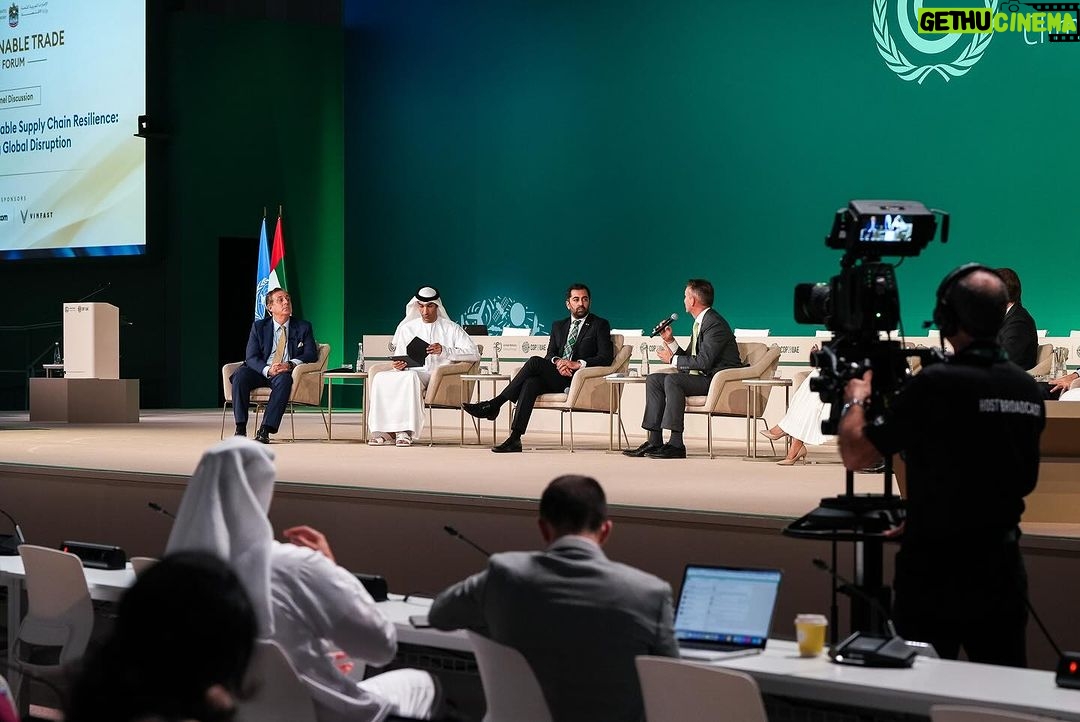 Humza Yousaf Instagram - At 🌍 #COP28 I took part in a @unclimatechange panel on building resilient and sustainable supply chains. 🏴 @scotgov is investing £500 million to anchor a new offshore wind supply chain in Scotland. To cut emissions, create green jobs and send a message to investors that Scotland means business. Dubai, United Arab Emirates