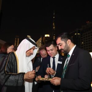 Humza Yousaf Instagram - A pleasure to host @ScotGov's 🏴󠁧󠁢󠁳󠁣󠁴󠁿 #StAndrewsDay reception #COP28 and showcase Scotland's sustainable food and drink produce. I was delighted to be joined by His Excellency Sheikh Maktoum Bin Butti Al Maktoum @maktoumbinbutti

Our delegation includes representatives from our renewable energy, agritech, space data, and bio-engineering businesses.

All playing a vital role in our transition to net zero.

#LetsDoNetZero