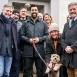 Humza Yousaf Instagram – A pleasure to join @thesnp colleagues in Dunblane to visit some of the incredible local businesses and community organisations on the High Street.

Small businesses are the lifeblood of our communities and 100,000 are paying no rates thanks to @thesnp’s Small Business Bonus.