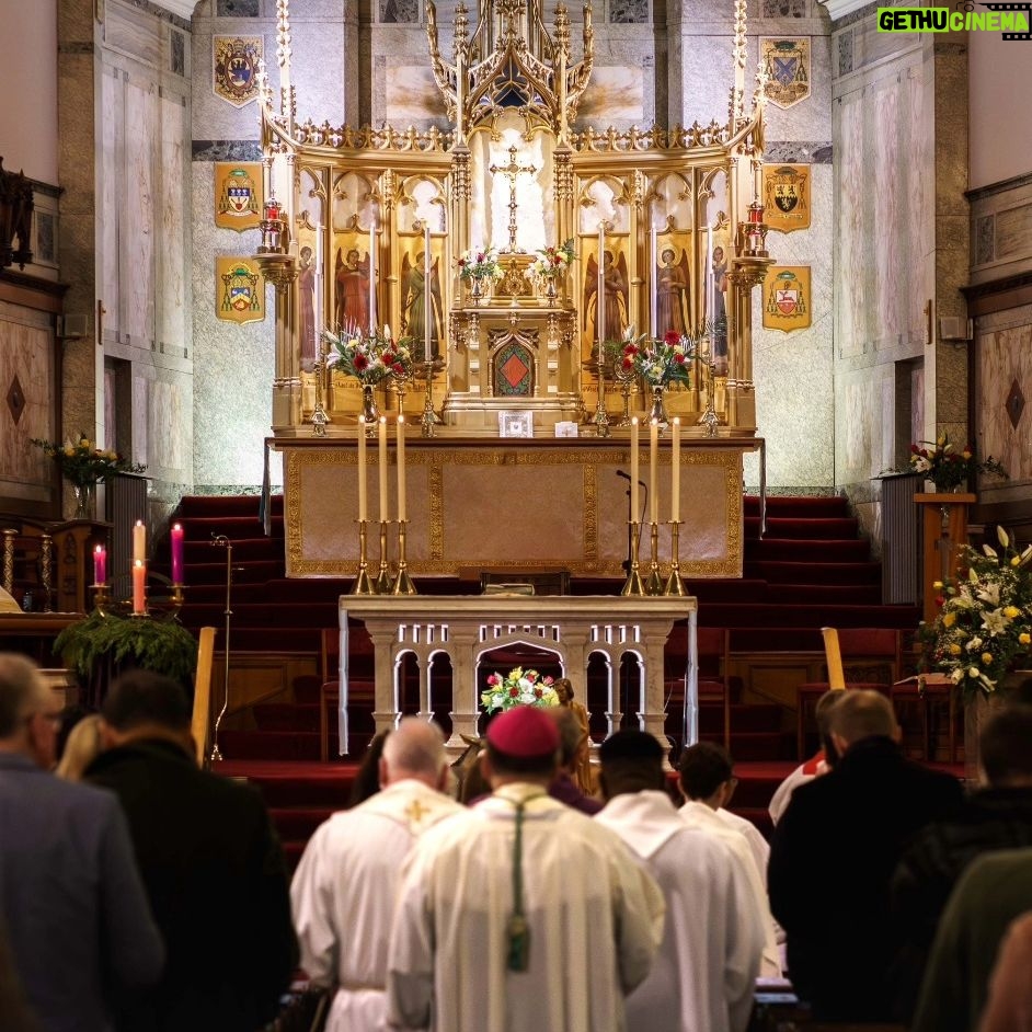 Humza Yousaf Instagram - It was a pleasure joining our Catholic community for midnight mass last night. The kids were up at 8am this morning, I'm taking that as a win! The tandoori turkey has been marinated overnight and is ready for the oven. I hope Santa has been good to you all. Have a lovely day whatever you're doing. Merry Christmas to all. #Christmas #MerryChristmas St Andrew's Cathedral, Dundee