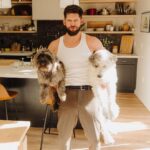 Hunter March Instagram - Say hello to my surprisingly heavy friends. Los Angeles, California