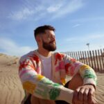 Hunter March Instagram - Life’s a beach… way sadder when it’s cold out. 📷 @rocksea 💄 all natural baby Los Angeles, California