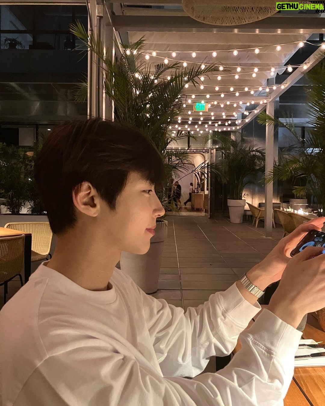 Hwang In-yeop - 4.5 Million Likes - Miami🌈