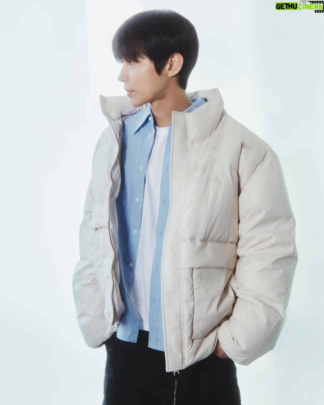 Hwang In-yeop Instagram - @calvinklein #캘빈클라인 #CK패딩 #ad