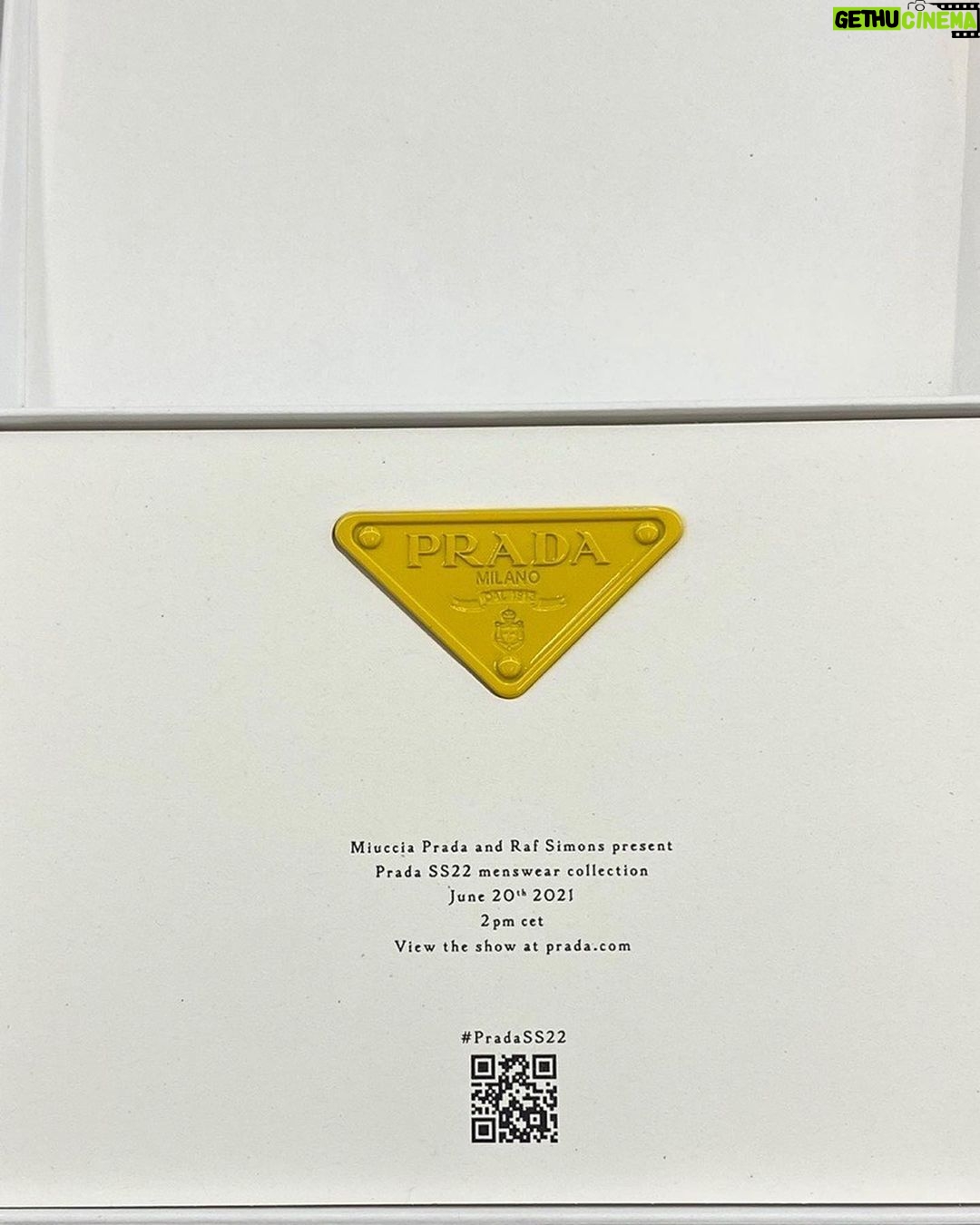 Hwang In-yeop Instagram - I am very excited for tonight’s #PradaSS22 Show in Sardinia, Italy, which is to support ocean conservation. Hope everyone is looking forward to it🖤 @Prada
