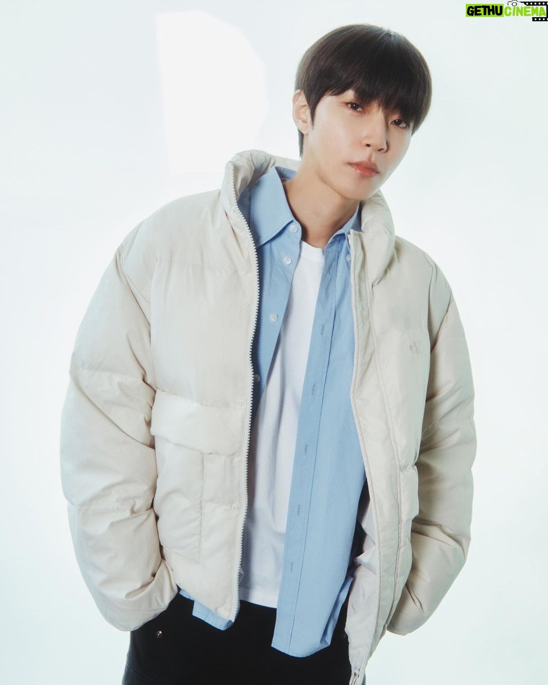 Hwang In-yeop Instagram - @calvinklein #캘빈클라인 #CK패딩 #ad