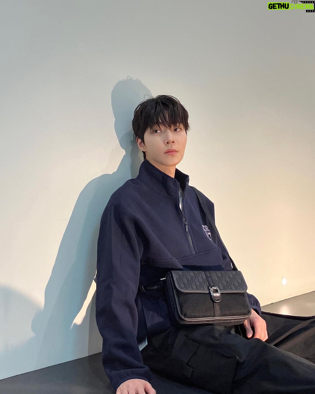Hwang In-yeop Instagram - @DIOR #Dior #DiorSpring24