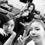 Hwasa Instagram - GLENDALE 🏝