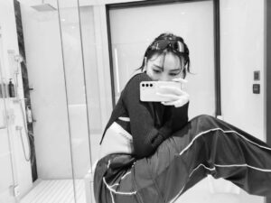 Hwasa Instagram - 大癲 HONGKONG !
我愛你 ❤️‍🔥❤️‍🔥