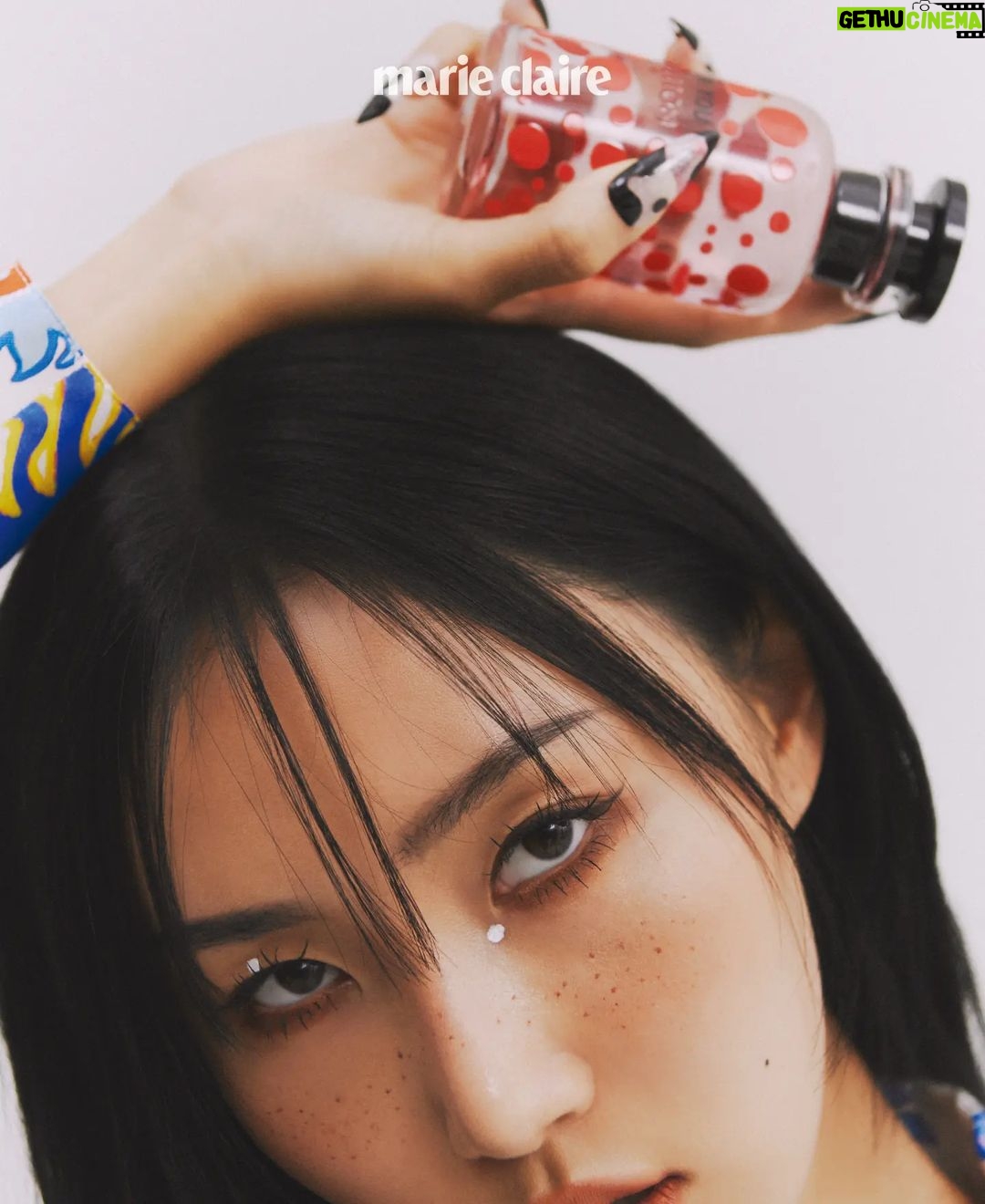 Hwasa Instagram - ๐ต๐ข๐ด๐กโซ๏ธ @louisvuitton @marieclairekorea