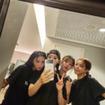 Hwasa Instagram - 💋 🇸🇬 💋
