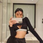 Hwasa Instagram - 大癲 HONGKONG ! 我愛你 ❤️‍🔥❤️‍🔥