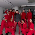 Hwasa Instagram - 🎄✌🏼