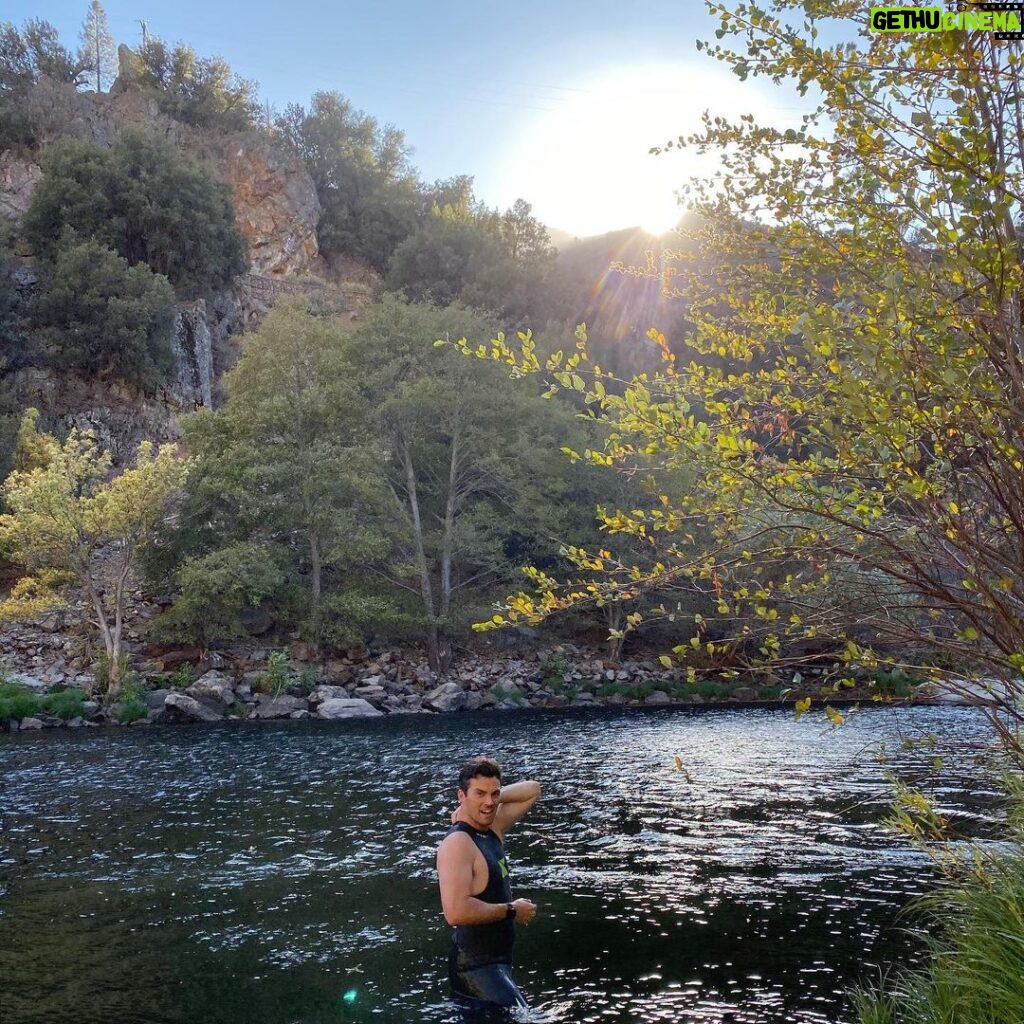 Ian Harding Instagram - In honor of our beautiful home planet, I’m throwing this way back to my time in Sequoia with @keeoone and @ali_collier Missing both my friends and the Kern River. Happy #earthday folks. Sequoia National Park