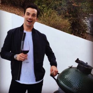 Ian Harding Instagram - Post teen choice awards celebration! I can't say how grateful I am. To you and to the people I work with. This show has been my life for almost 7 years, and the experience keeps getting better with age. Thank you for supporting our work. Thank you for giving me 7 years of surfboards. Thank you @lucyhale @itsashbenzo @sleepinthegardn @shaym @keeoone @tylerjblackburn @janelparrish @sashapieterse27 @imarleneking and every person that has made the show what it is.