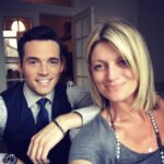 Ian Harding Instagram – Also many thanks to my super friend @barbaraguillaume for making me presentable. And thank you for the Mala! @fogmalas www.thefaceofgratitude.com  What’s even more amazing is if you type in IANHARDING you get 20% off. 10% of proceeds goes to the LFA.