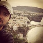 Ian Harding Instagram - Sorrento. Simply stunning. Thanks "Donne Sofia" for the pants popping dinner. #Italy #halfselfie