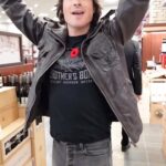 Ian Somerhalder Instagram - Thank you Vacouver BC & Seattle! I had a blast.