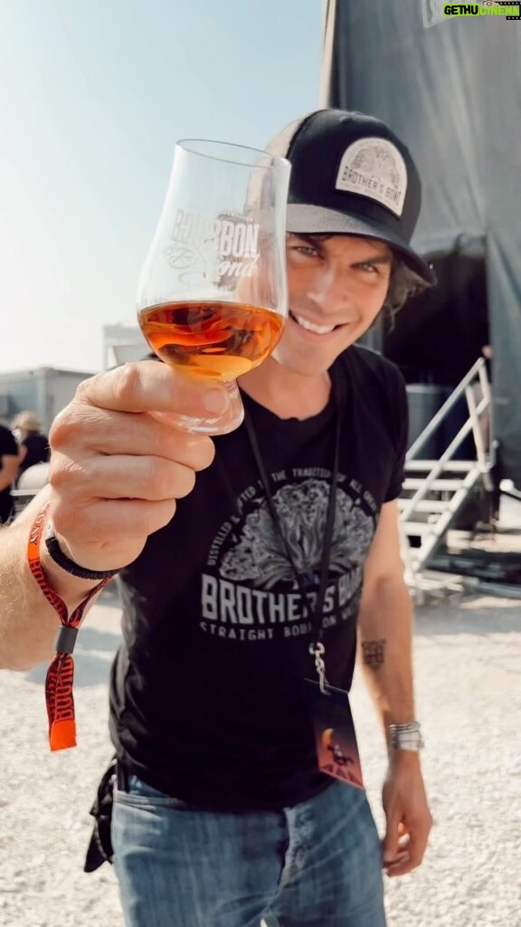 Ian Somerhalder Instagram - One more day of pouring @brothersbondbourbon at @bourbonandbeyond ! Get over there ! Louisville, Kentucky