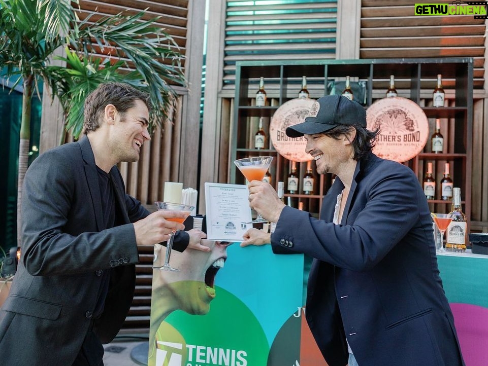 Ian Somerhalder - 1 Million Likes - An amazing time in Miami with @tennischannel, @santanderbankus, @jwmarriottmarquismiami & @brothersbondbourbon !!!
