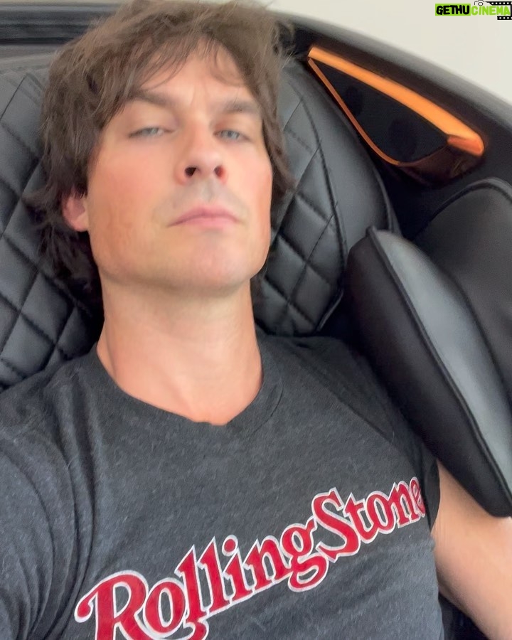 Ian Somerhalder Instagram - Wow #kahunachair @kahunachair you have changed my game! ALL I’ve ever wanted in my ADULT life is a massage chair. Running a company and a family puts me not having time for a massage. This is an early Father’s Day present! Woooohooooo! My wife made it happen. Wow. These @kahunachair chairs are truly amazing. Engineering. Is. Next. Level.