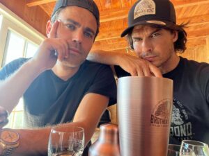 Ian Somerhalder Instagram - Work’n hard with this dude… Happy Sunday lovely people. How will you mend the most of it? 🥃👊

@brothersbondbourbon #timetobond