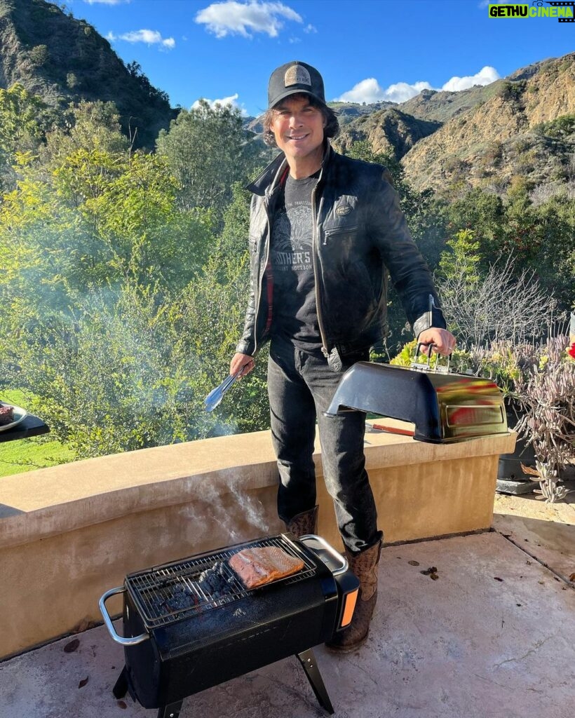 Ian Somerhalder Instagram - Welcome to the Smokeshow 😎 this @biolite grill is INSANE. I live with it. Check this out- you can cook an amazing meal but can also charge your any gadget with the heat from the fire. It uses a thermoelectric element, and a microprocessor that tweaks power distribution as needed to charge. So good. It also creates less smoke and charges LED lights so families need to buy less toxic kerosene for lighting the house so kids can do homework in a healthy room which is great for developing countries. So great for on the go and makes an incredible gift. Thanks for the incredible engineering @biolite