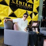 Iang Sittha Sapanuchart Instagram - ขอบคุณ @centralclinic ที่ดูแลใบหน้าให้ก่อนไปถ่ายละครนะครับ 😁❤️
