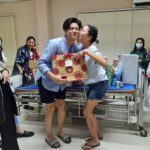 Iang Sittha Sapanuchart Instagram - เมื่อวานทำงานวันสุดท้ายของปี จับฉลากแลกของขวัญกัน สนุกสนานครับ 😁😁😁🙏🏻🙏🏻🙏🏻 #บังเกิดเกล้า