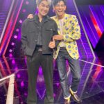 Iang Sittha Sapanuchart Instagram - ขอบคุณรายการร้องข้ามกำแพงที่ให้โอกาสผมได้ไปเซอร์ไพรส์พี่แบงค์นะครับ จริงๆแล้วคิดถึงพี่ๆBlack Vanilla ทุกคนเลยครับ ดีใจที่ได้มาร้องเพลงของ BV นะครับ ขอให้พี่แบงค์พี่ไอซ์และครอบครัวรวมถึงน้องนิลลามีความสุขมากๆนะครับ แล้วเจอกันนะพี่ @bank_athigit @thewallsong_official 🙏🏻🙏🏻🙏🏻