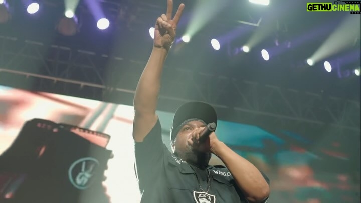 Ice Cube - 44.8K Likes - Jumped off the Straight Into Canada tour in Abbotsford. Murdered it. New Canadian dates go on sale tomorrow—icecube.com/tour (link in bio).