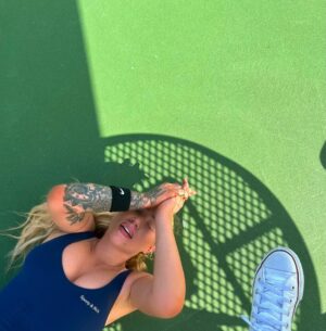 Iggy Azalea Instagram - Life is sweet. 🌻