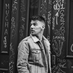 Iggy Rubin Instagram - “Qué pasa.” Aún tenía por ahí alguna foto by @vicovang que lo chana. #vicovang #vico #vang