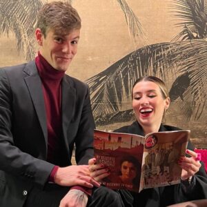 Iggy Rubin Instagram - Gracias por la atención demostrada esta semana a nuestro producto de entretenimiento y que es posible gracias a @alealejandroaz @javisanchezfm @lalotenorio_ @sabordelrock @arandanos @capulla.sixtina @carlospeguer @orhsob @ciempion46 @elenakalon @celiamontalban y @evasoriano_ .

Sígannos para más mofas en @cuerposespeciales